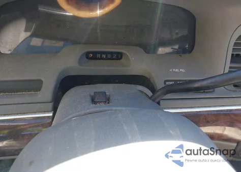 2004 Mercury Grand Marquis Ls z USA, uszkodzony, nr VIN 2MEHM75W04X670649